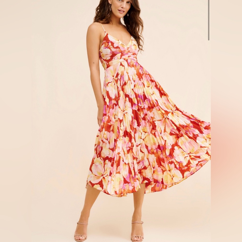 ASTR Blythe Pleated Dress - Multi color